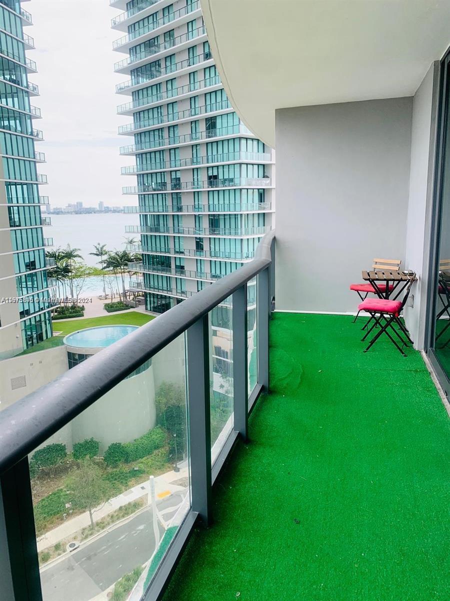 PARAISO BAYVIEWS CONDO - Residential Lease