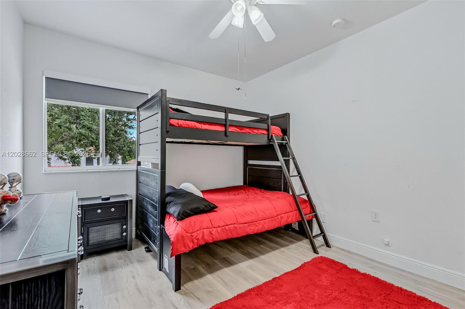 POD 10 AT MONARCH LAKES - Residential