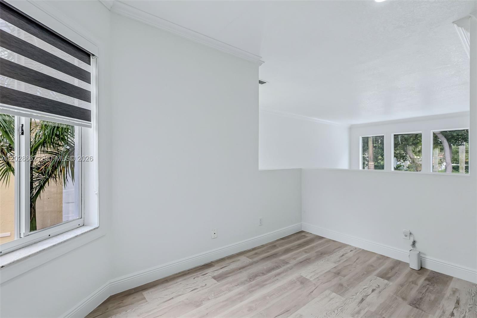 POD 10 AT MONARCH LAKES - Residential