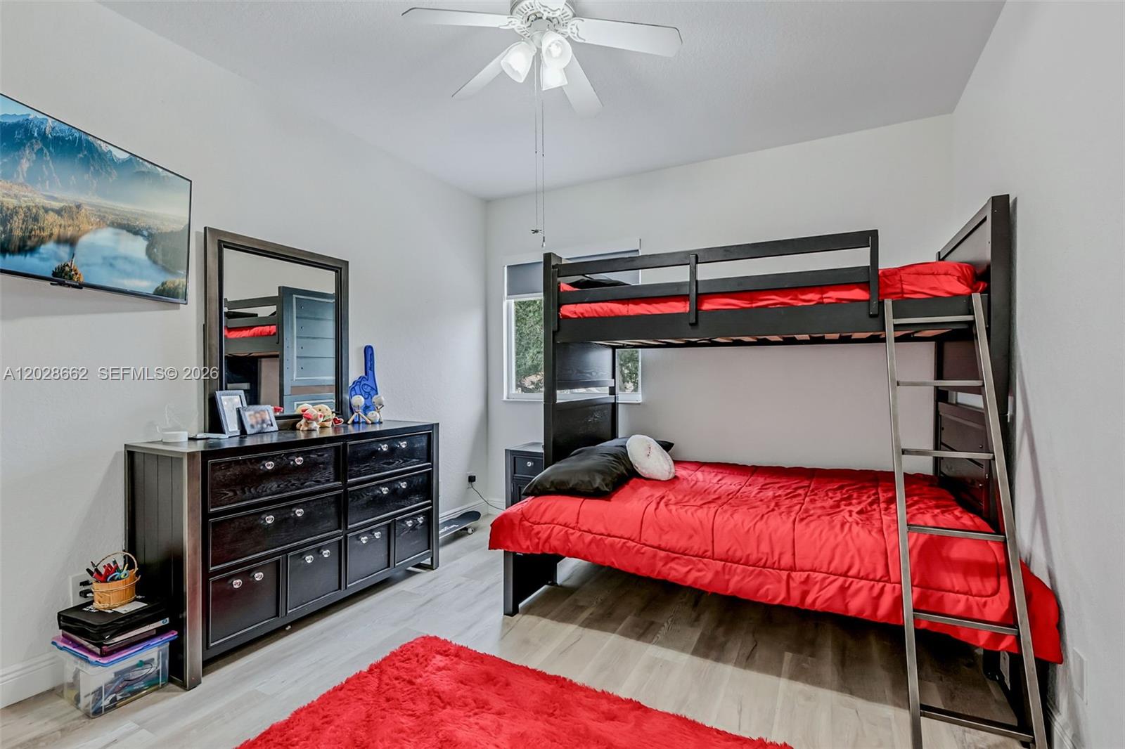 POD 10 AT MONARCH LAKES - Residential