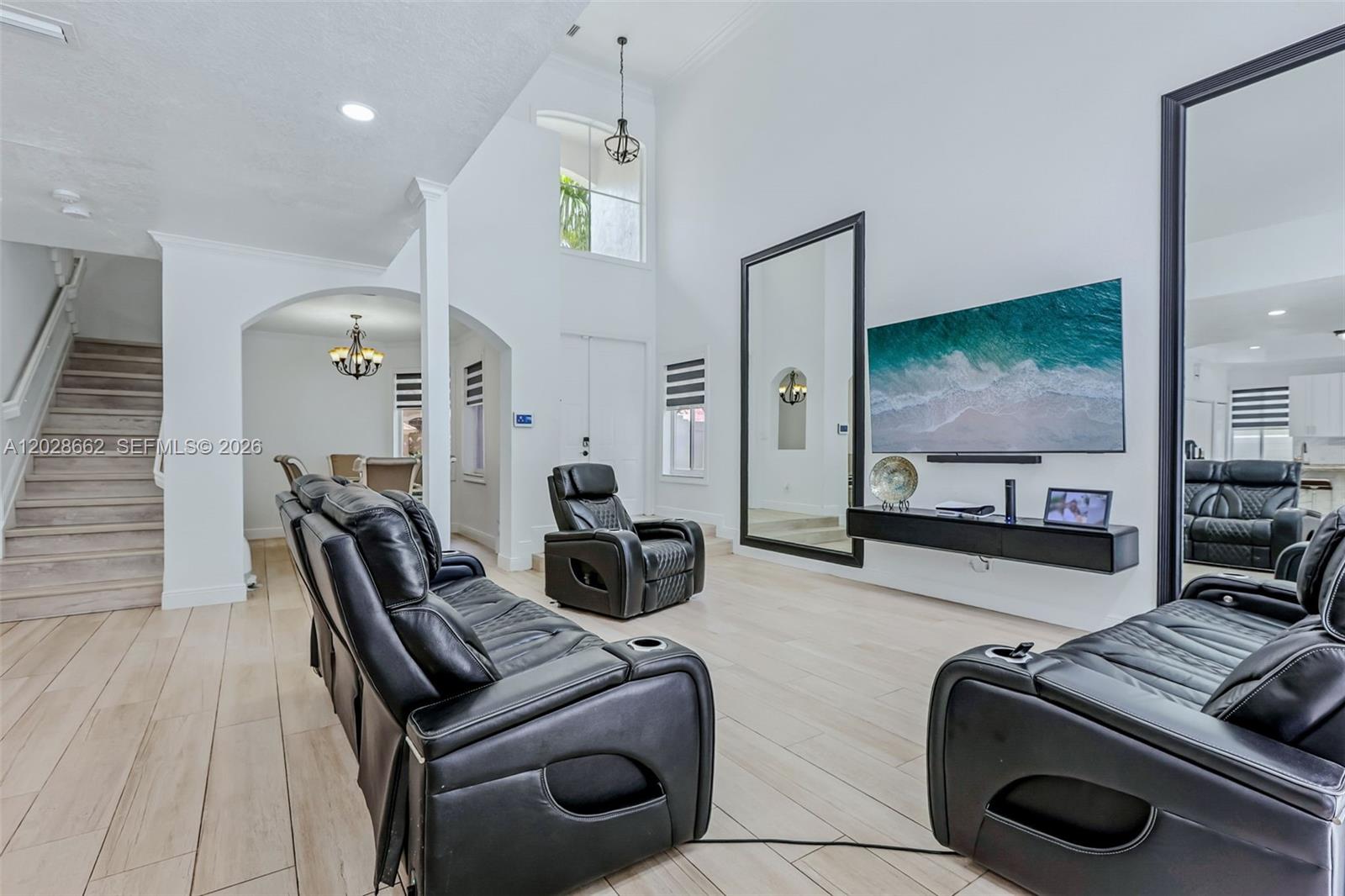 POD 10 AT MONARCH LAKES - Residential
