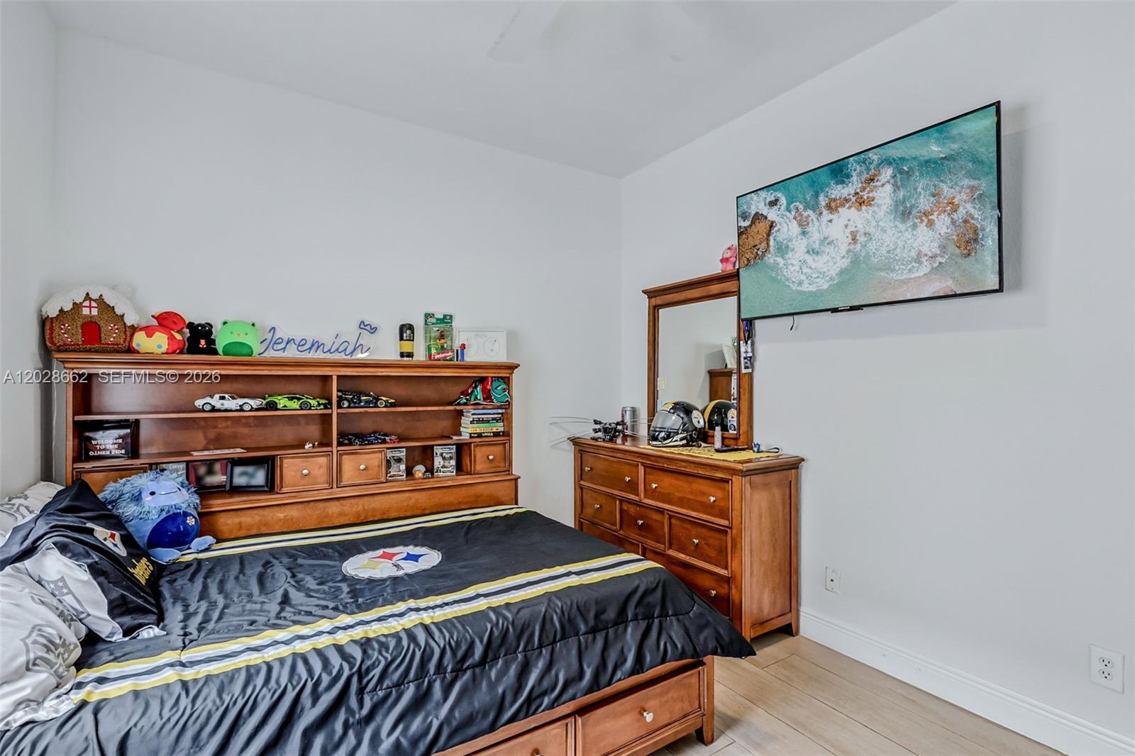 POD 10 AT MONARCH LAKES - Residential