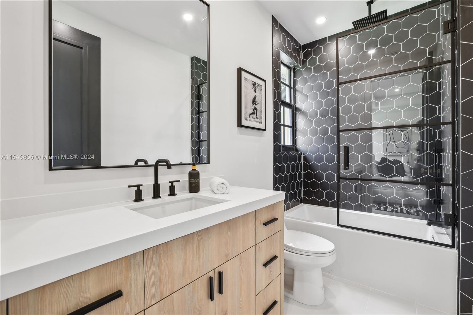 BREAKERS WEST 18 - Residential