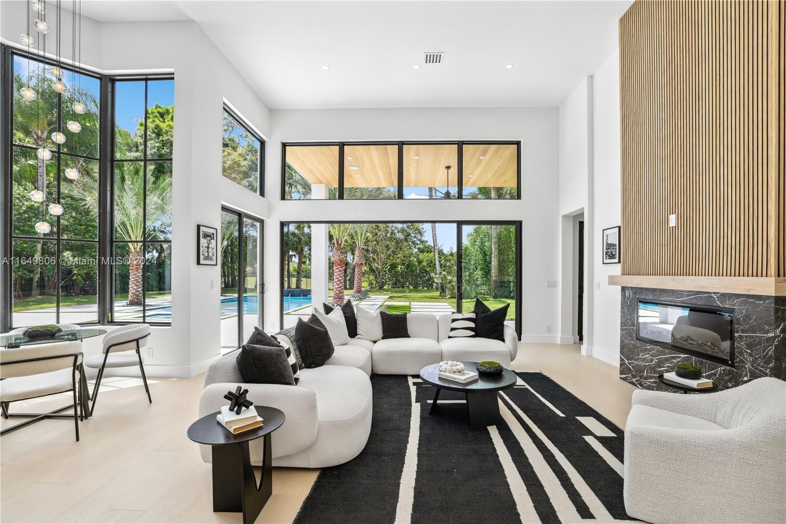BREAKERS WEST 18 - Residential
