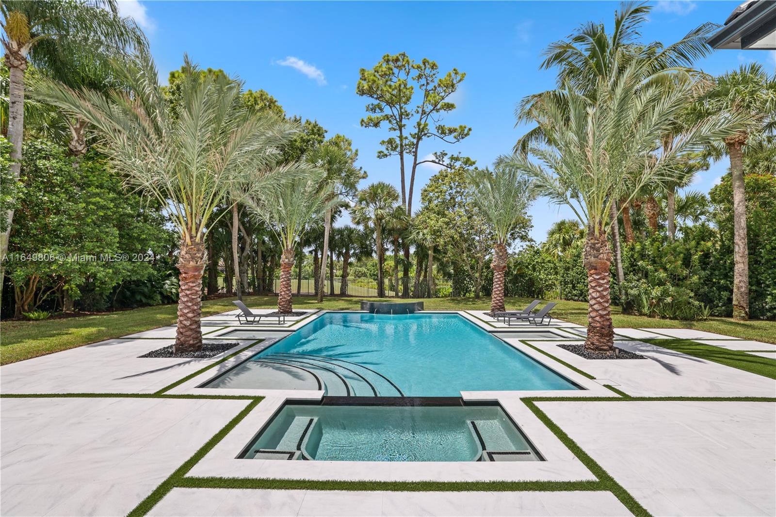 BREAKERS WEST 18 - Residential