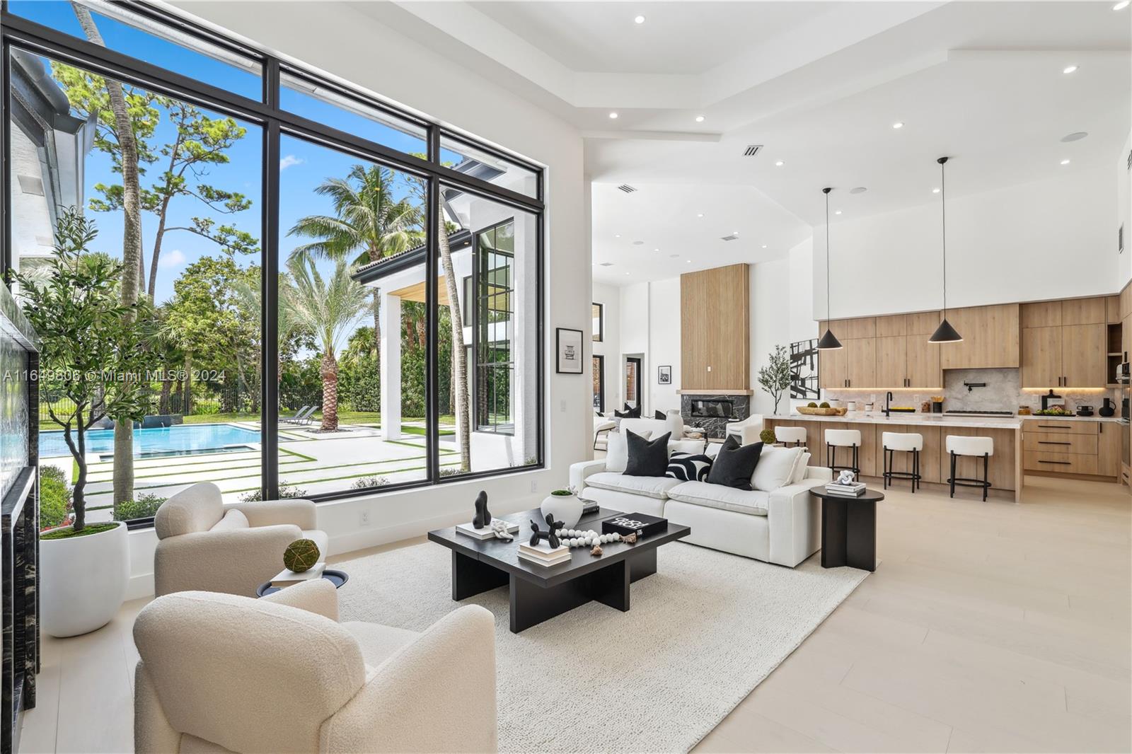 BREAKERS WEST 18 - Residential