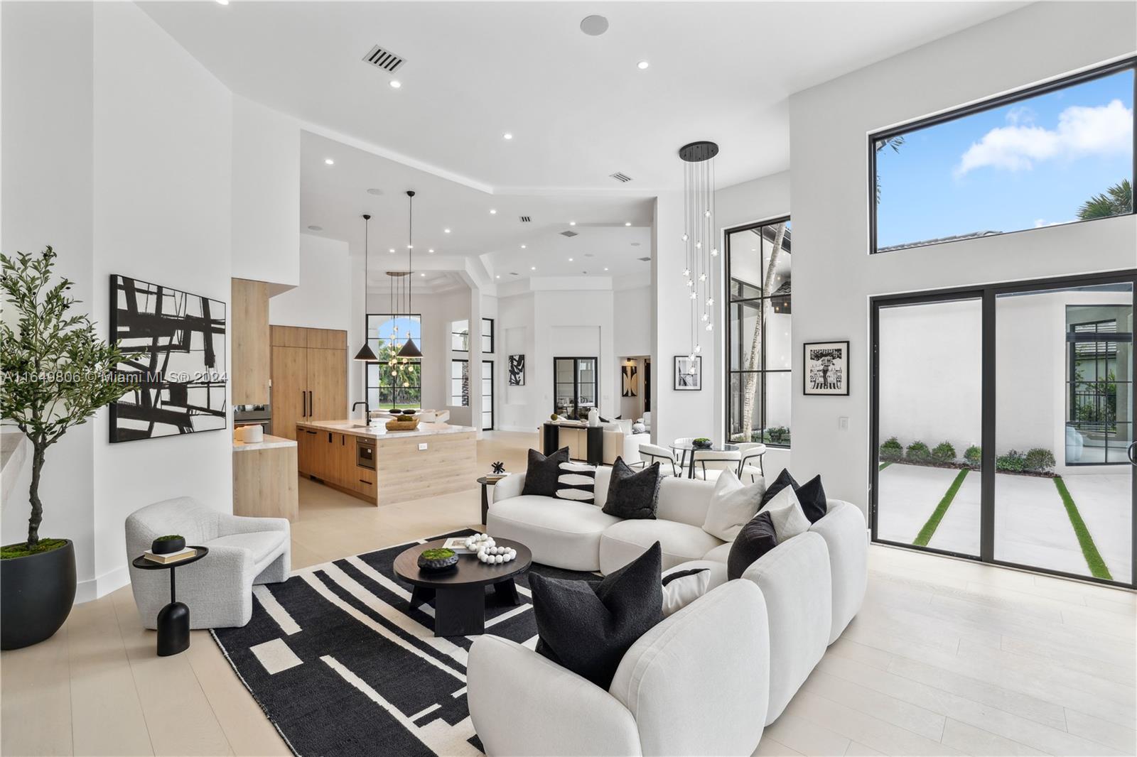 BREAKERS WEST 18 - Residential
