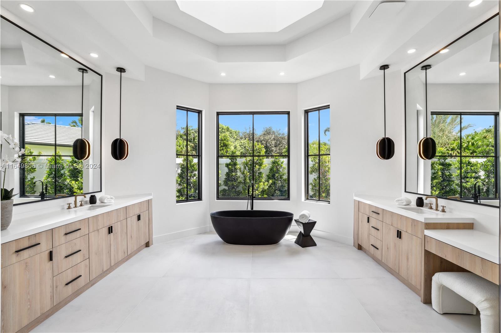 BREAKERS WEST 18 - Residential