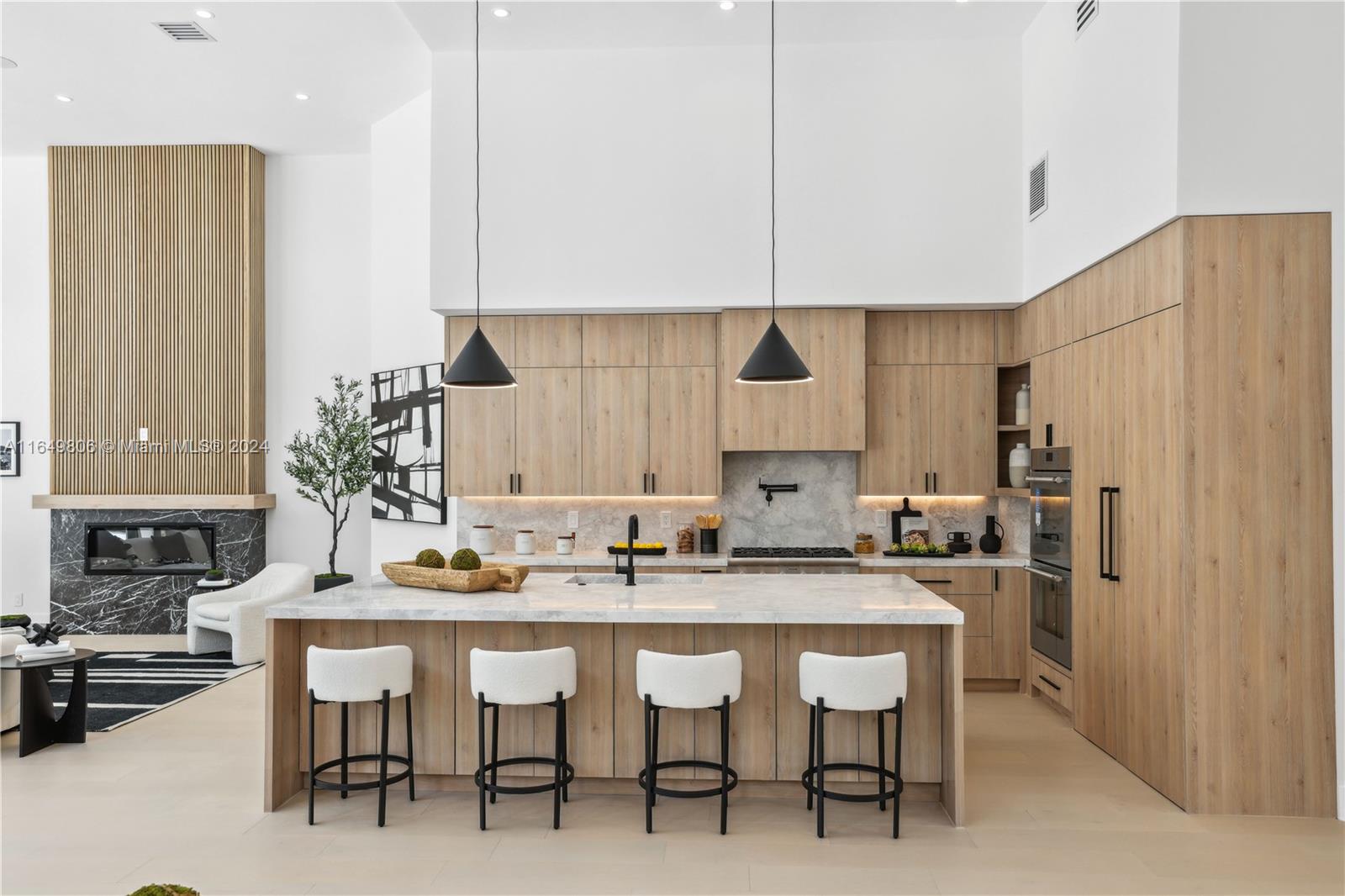 BREAKERS WEST 18 - Residential