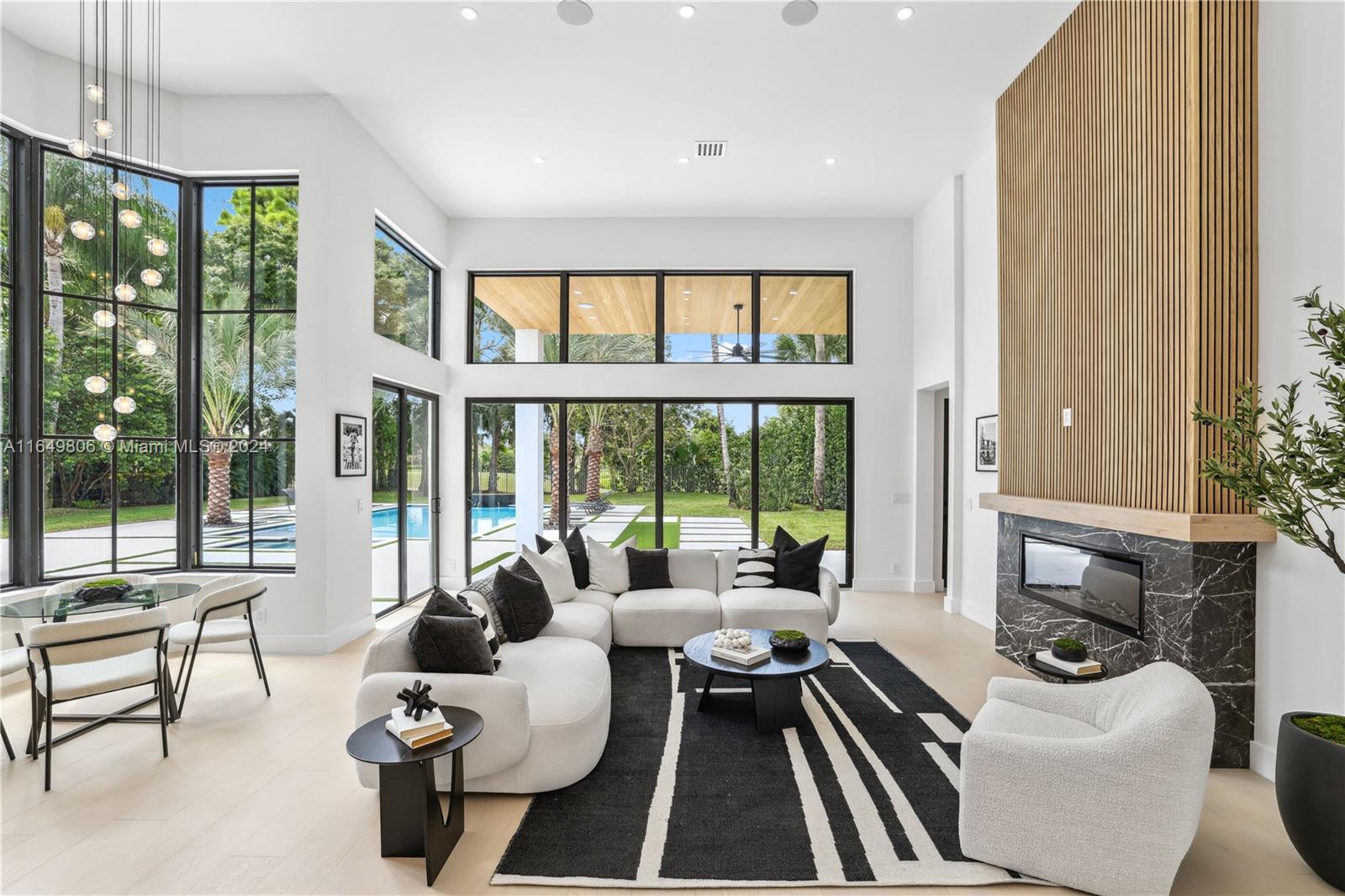 BREAKERS WEST 18 - Residential