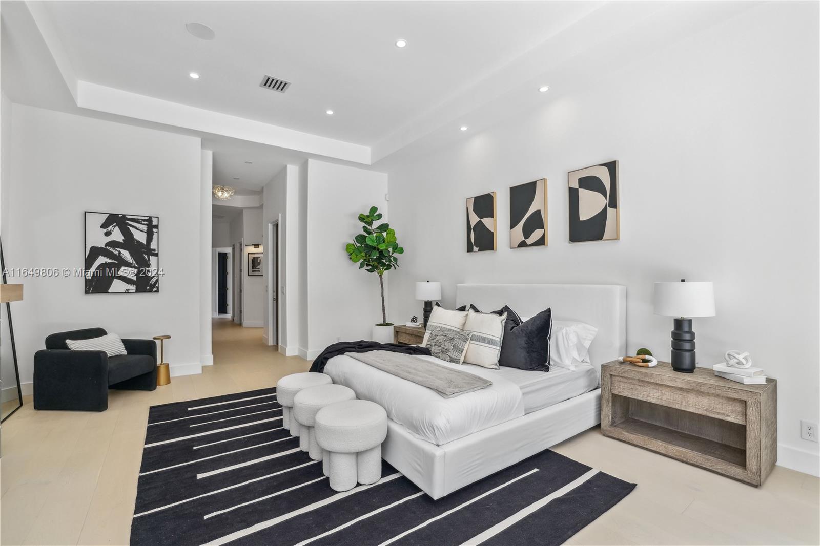 BREAKERS WEST 18 - Residential