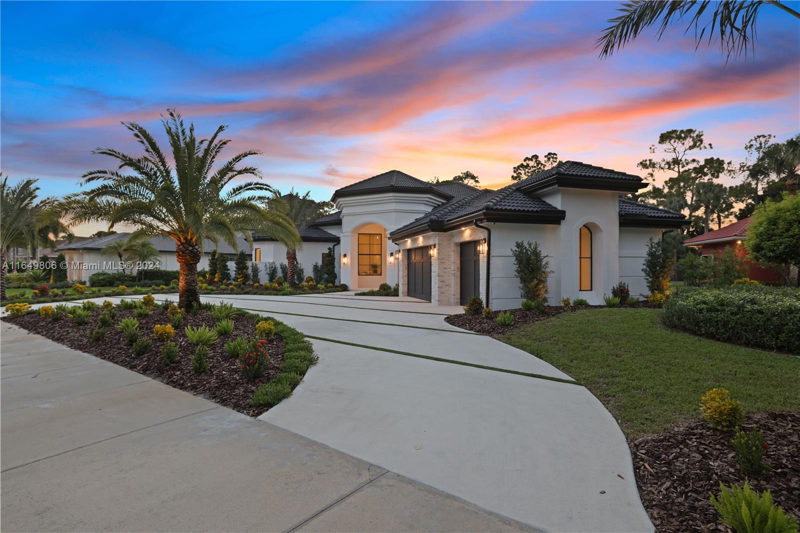 BREAKERS WEST 18 - Residential