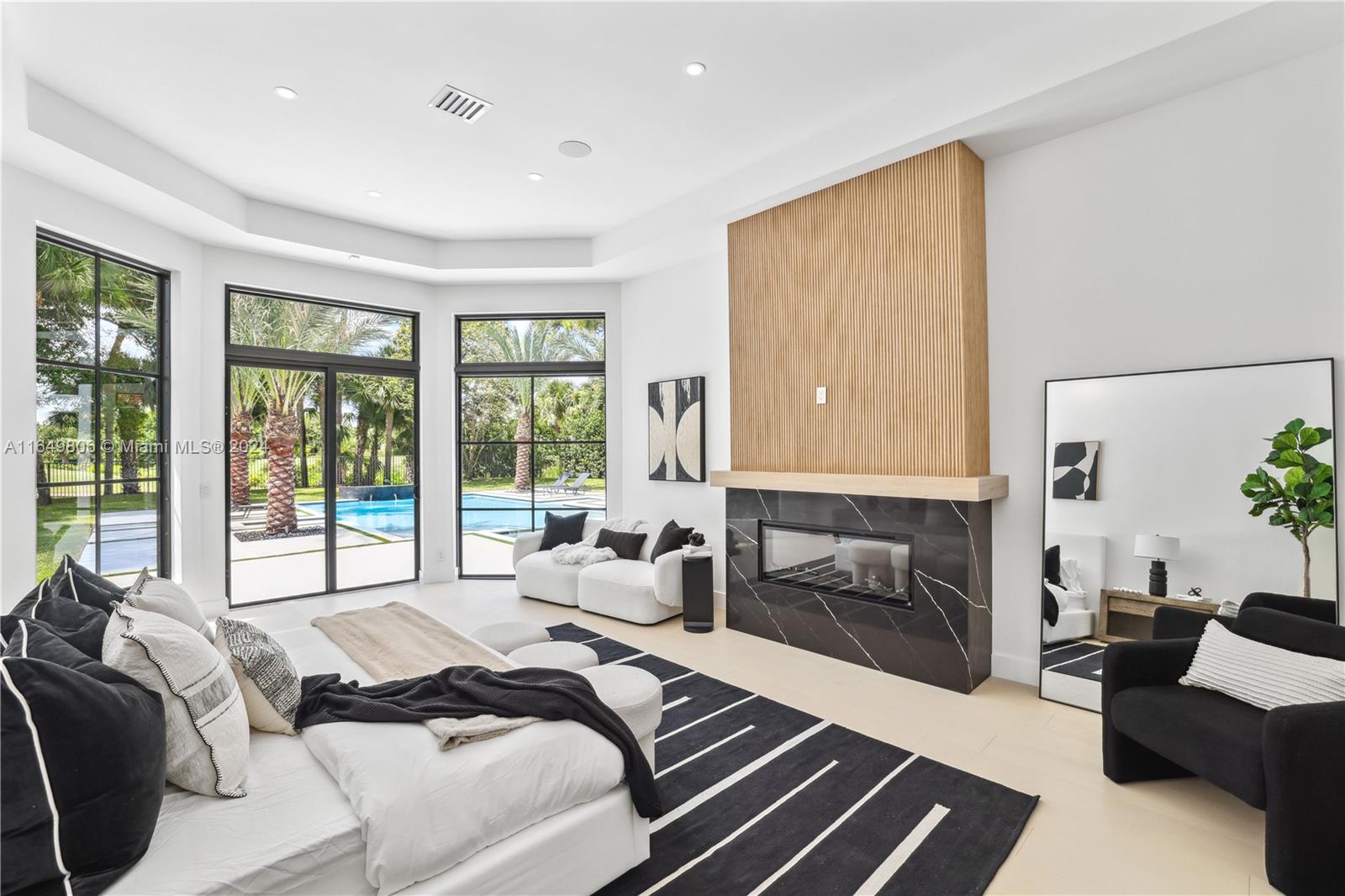BREAKERS WEST 18 - Residential