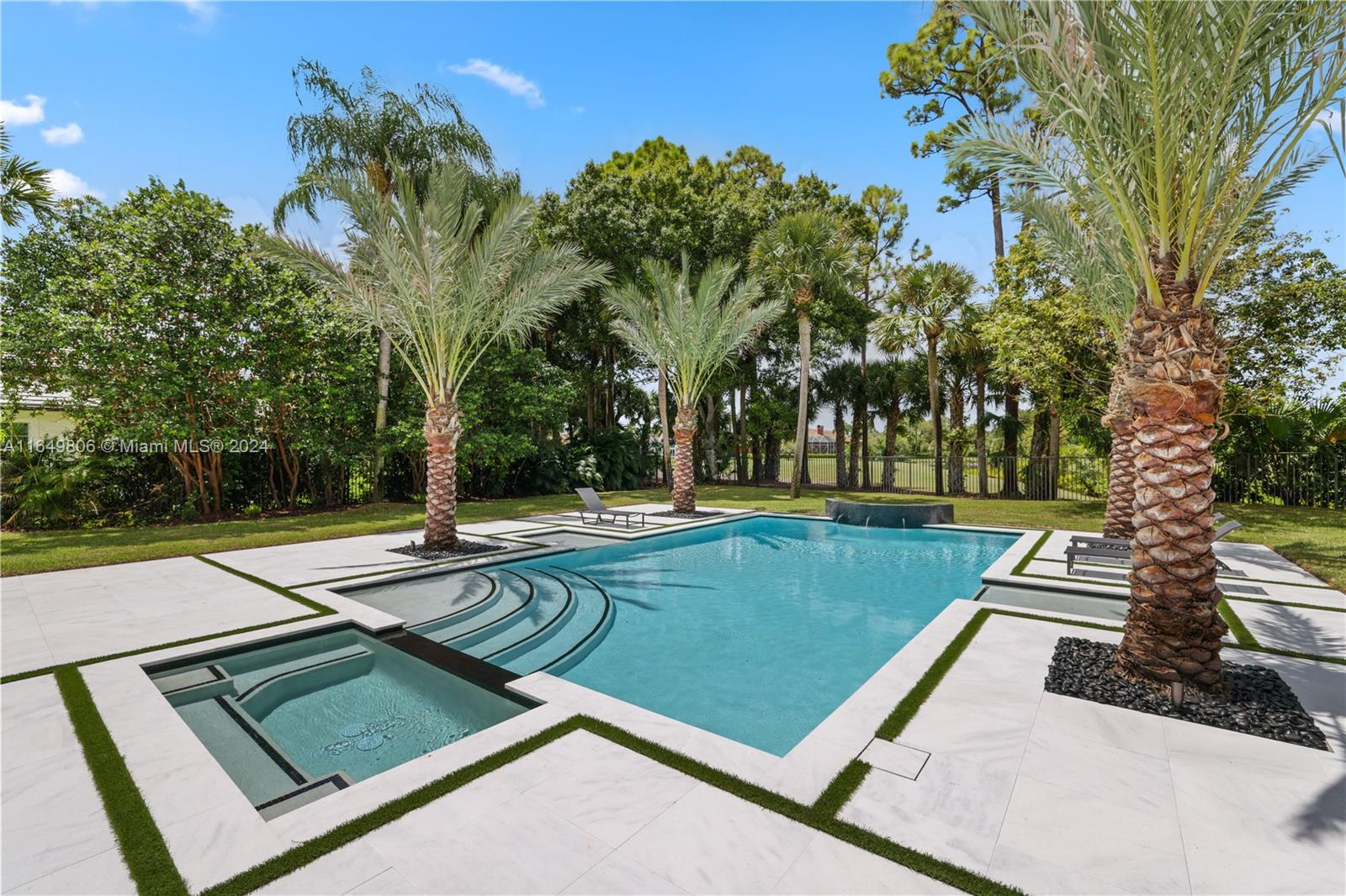 BREAKERS WEST 18 - Residential