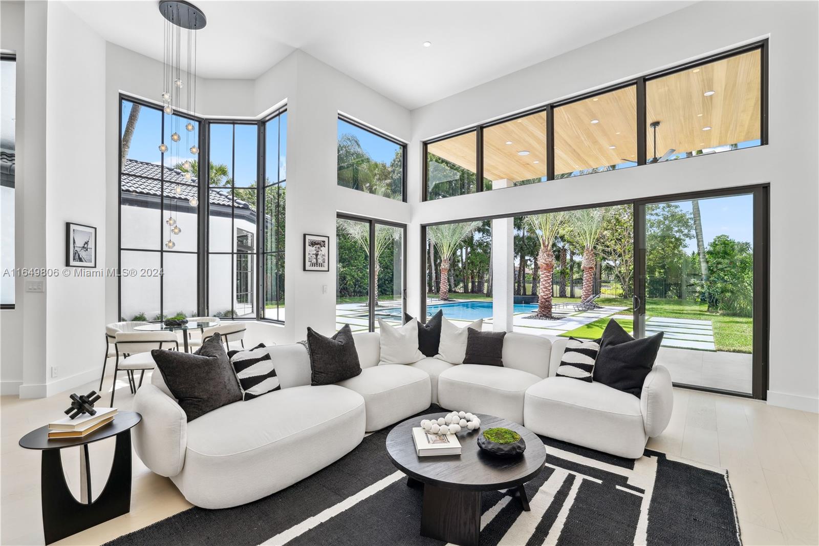 BREAKERS WEST 18 - Residential
