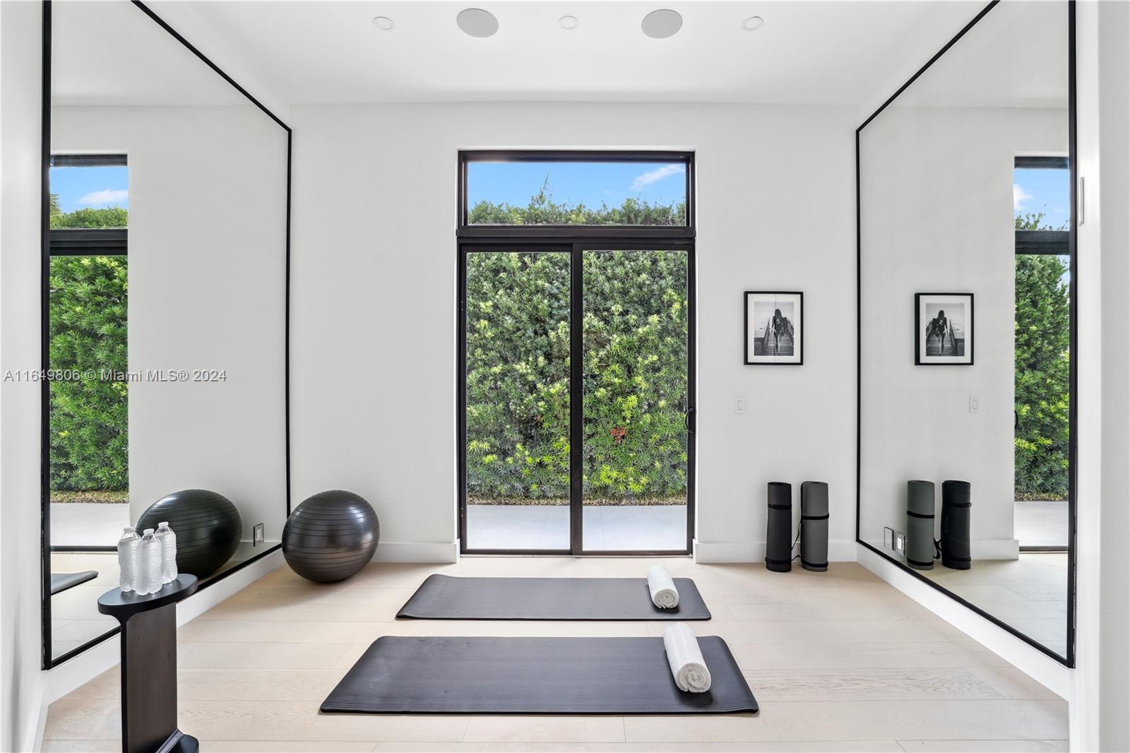 BREAKERS WEST 18 - Residential