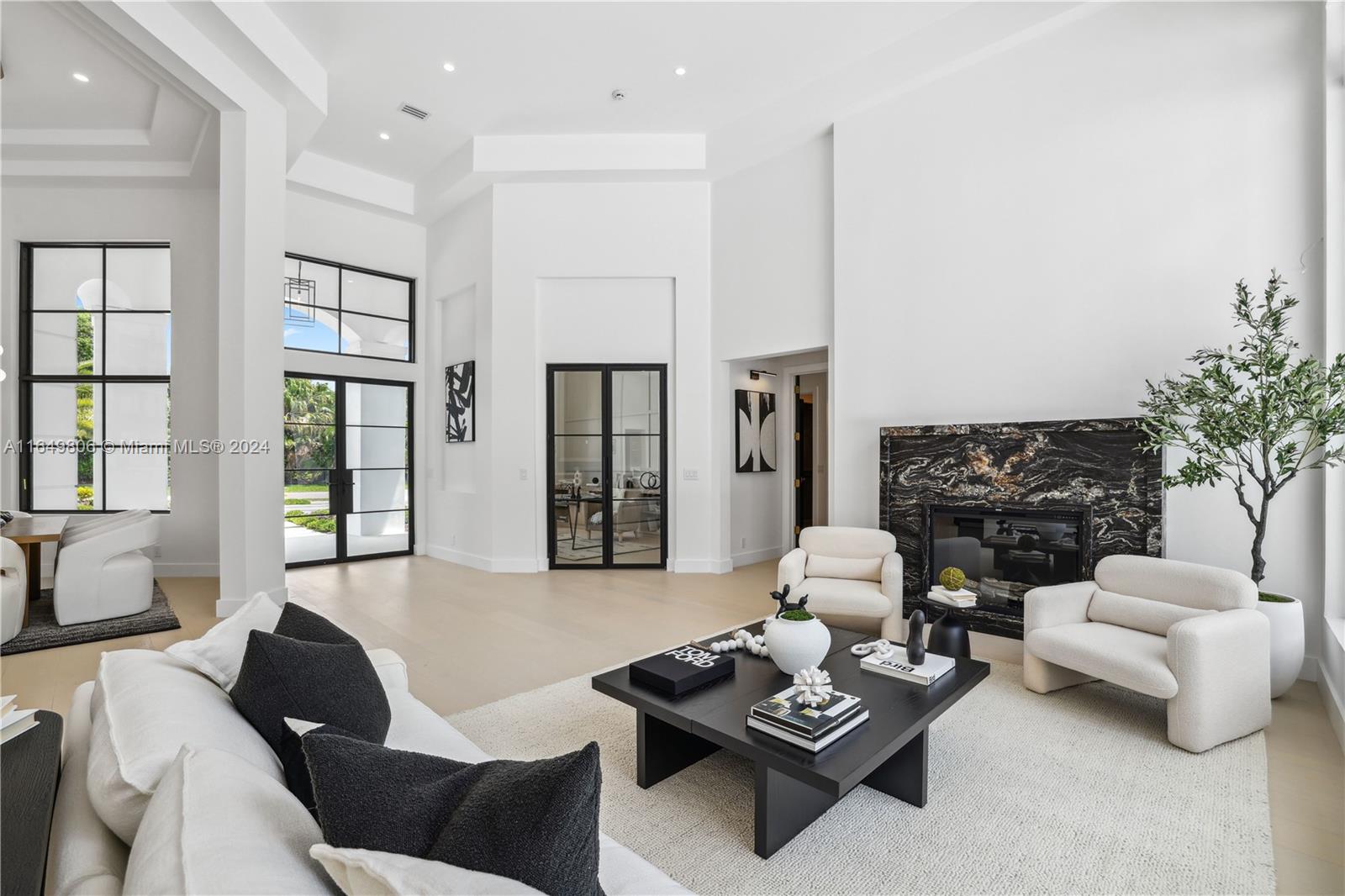 BREAKERS WEST 18 - Residential