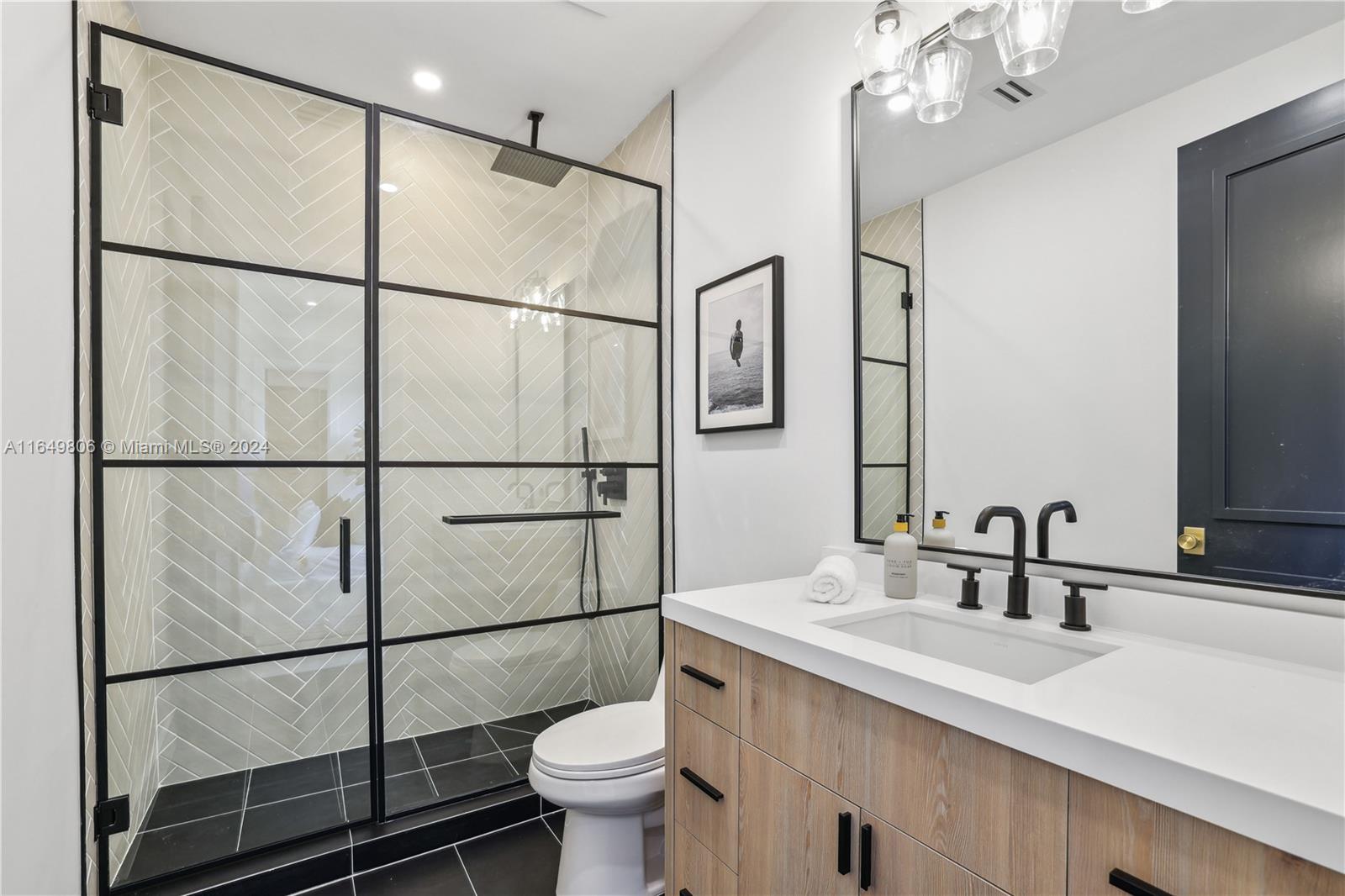 BREAKERS WEST 18 - Residential