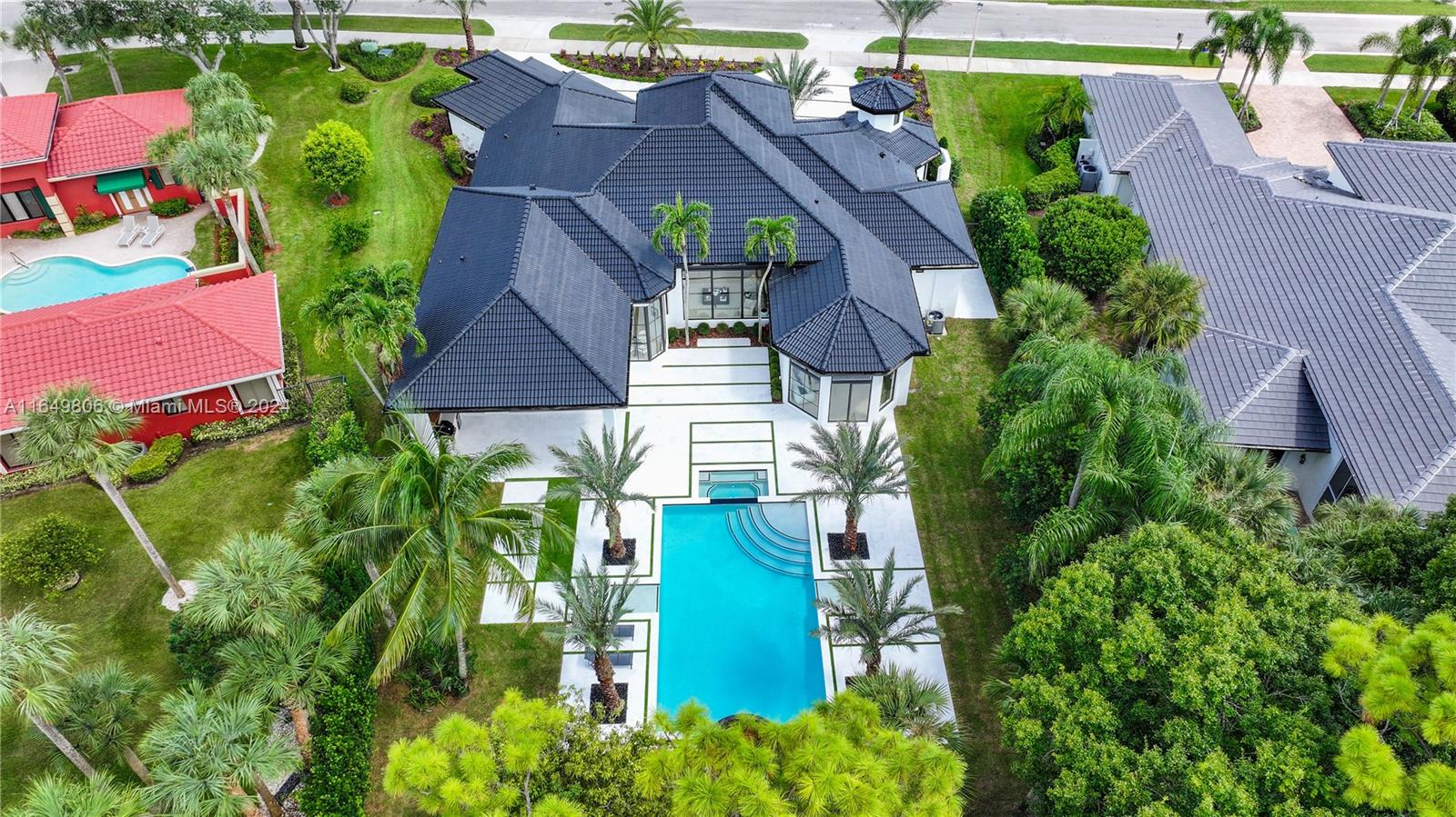 BREAKERS WEST 18 - Residential