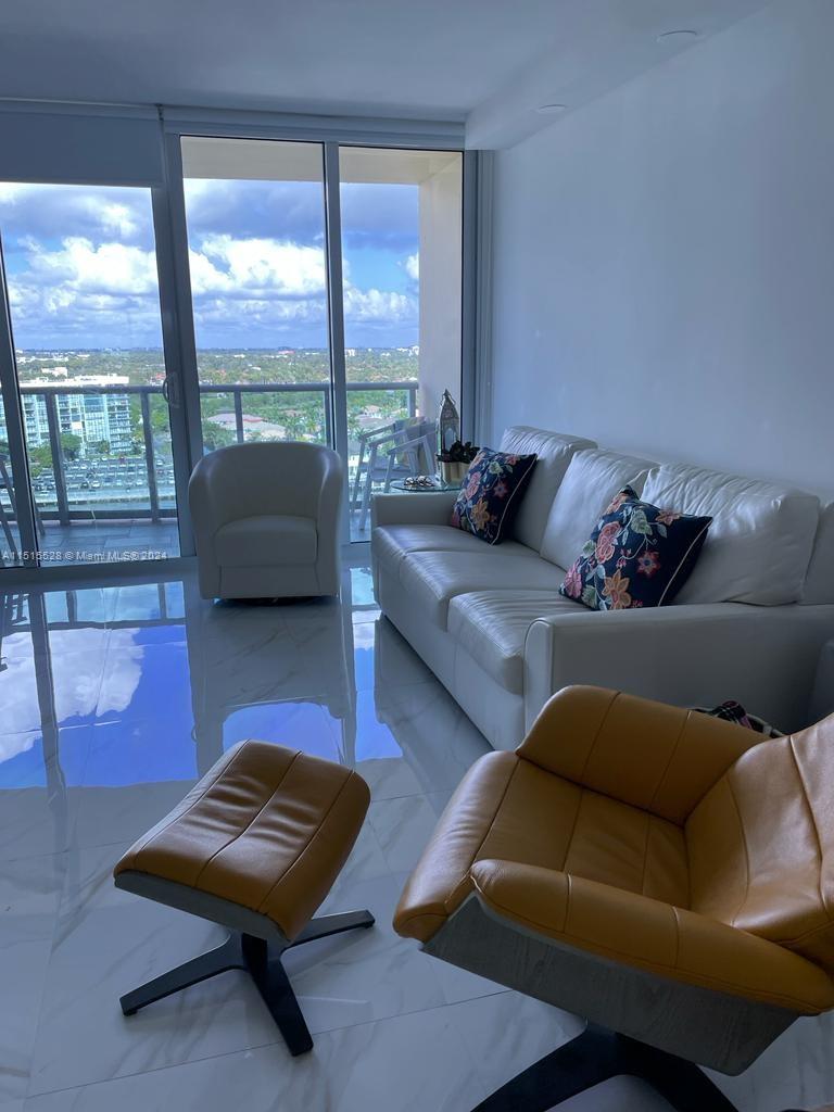 WAVE CONDO - Residential