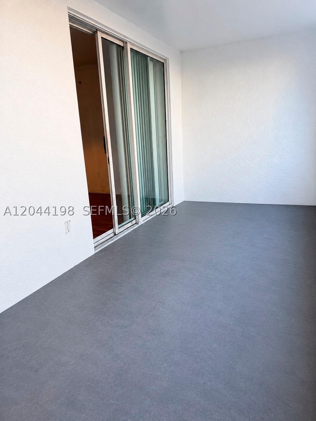 PORTO BELLAGIO CONDO - Residential Lease