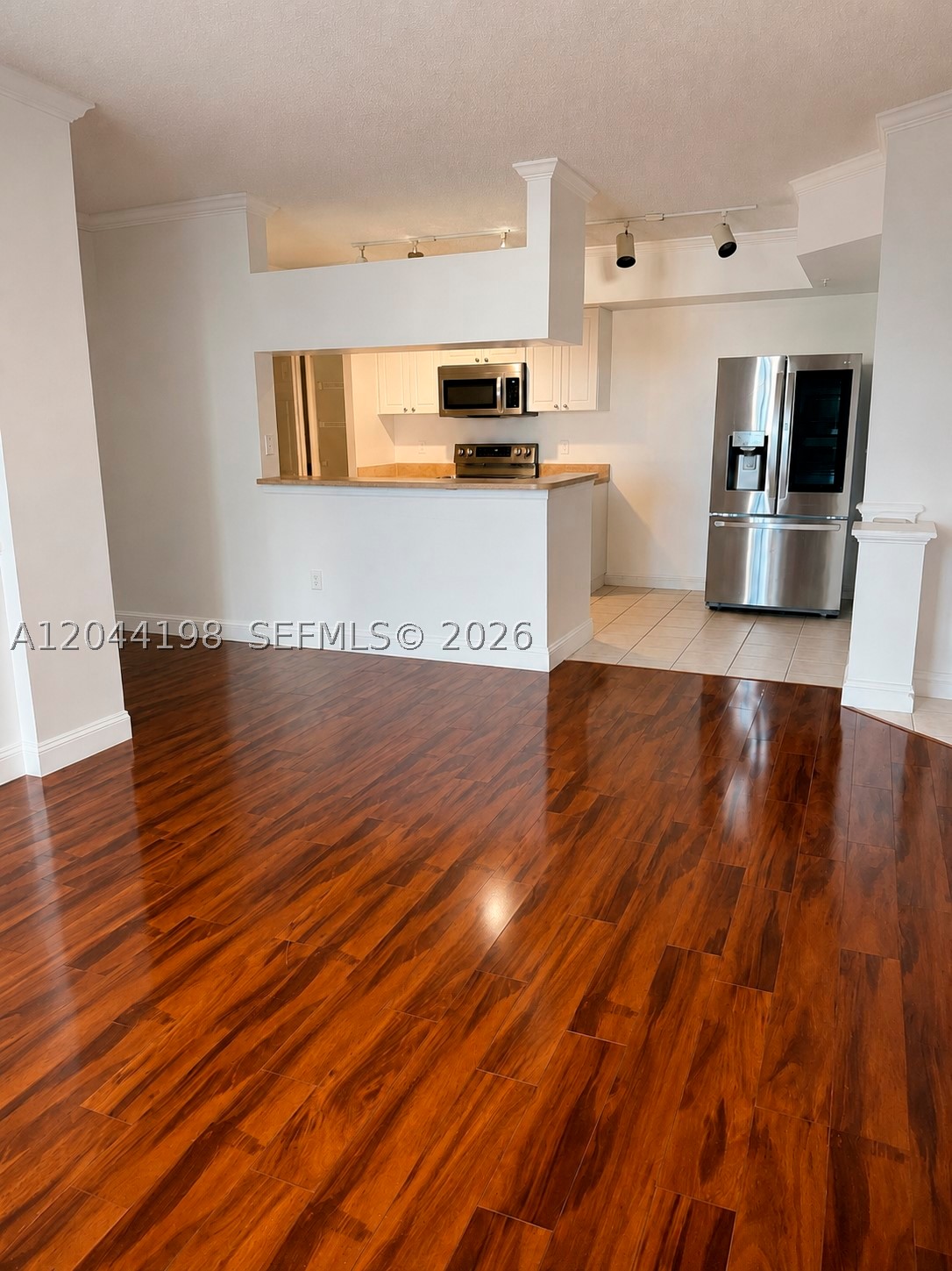 PORTO BELLAGIO CONDO - Residential Lease