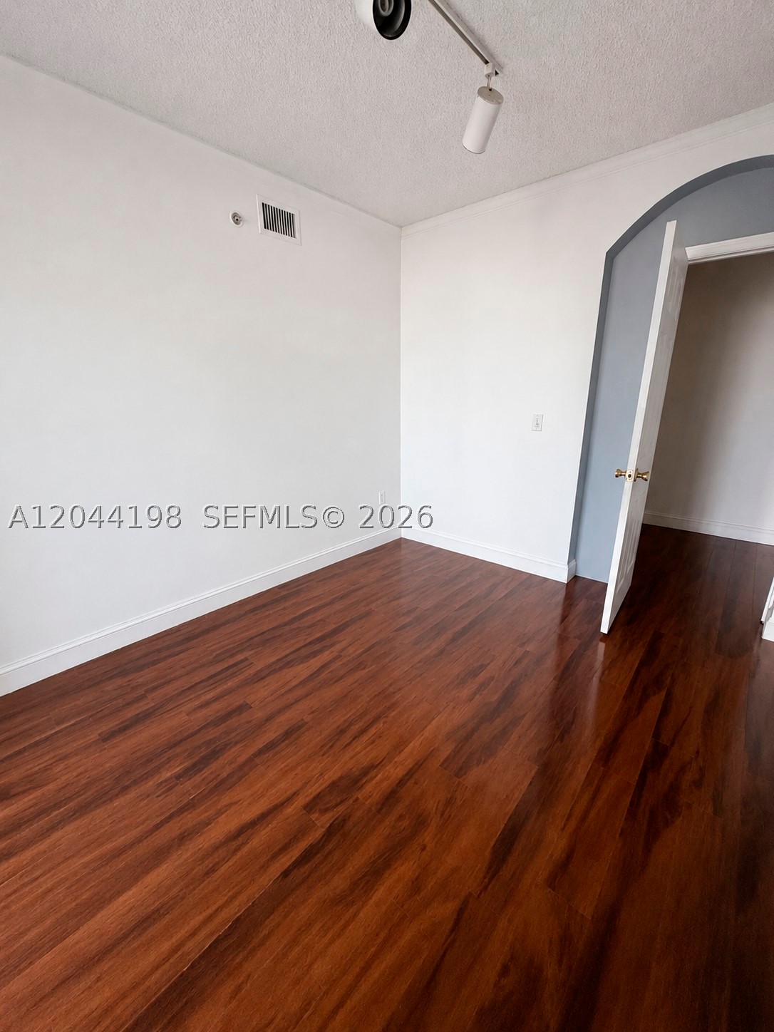PORTO BELLAGIO CONDO - Residential Lease