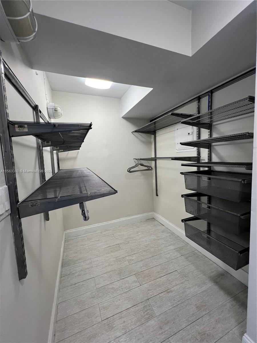SUNSHINE BAY CONDO - Residential Lease