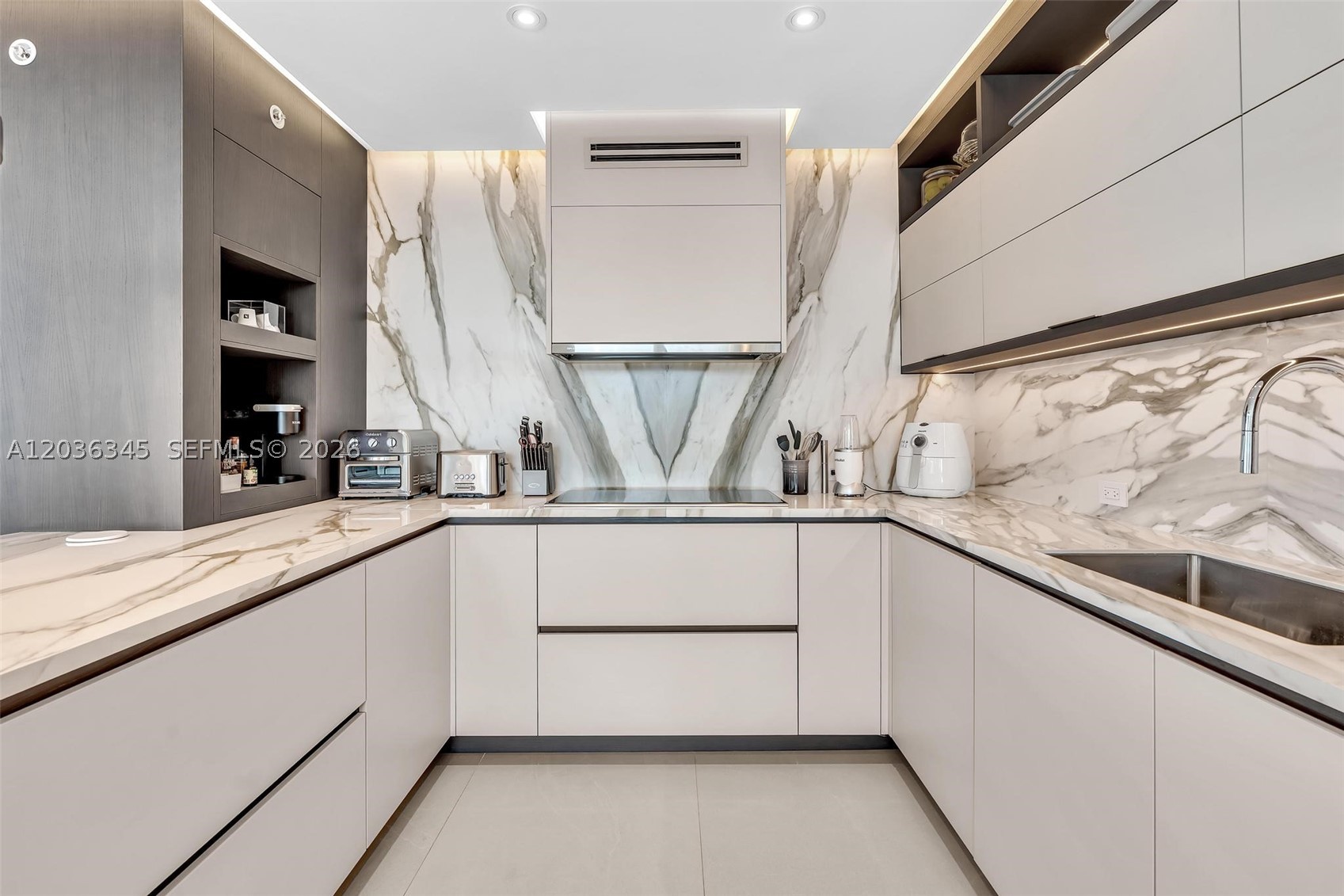 BRISTOL TOWER CONDO - Residential