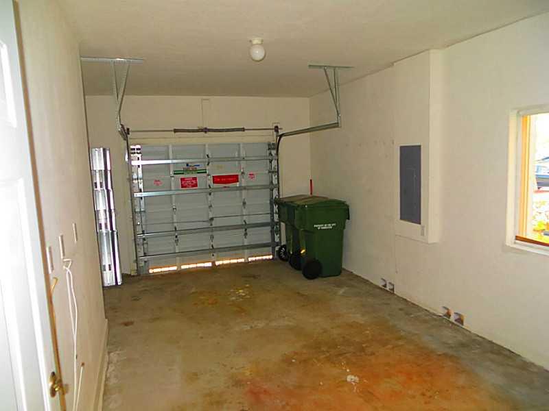 MEGHANS PLACE - Residential Lease
