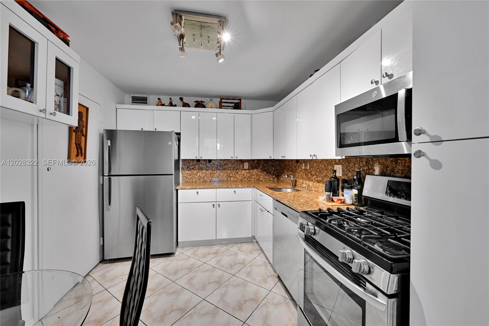 PARKER PLAZA CONDO ESTATE - Residential