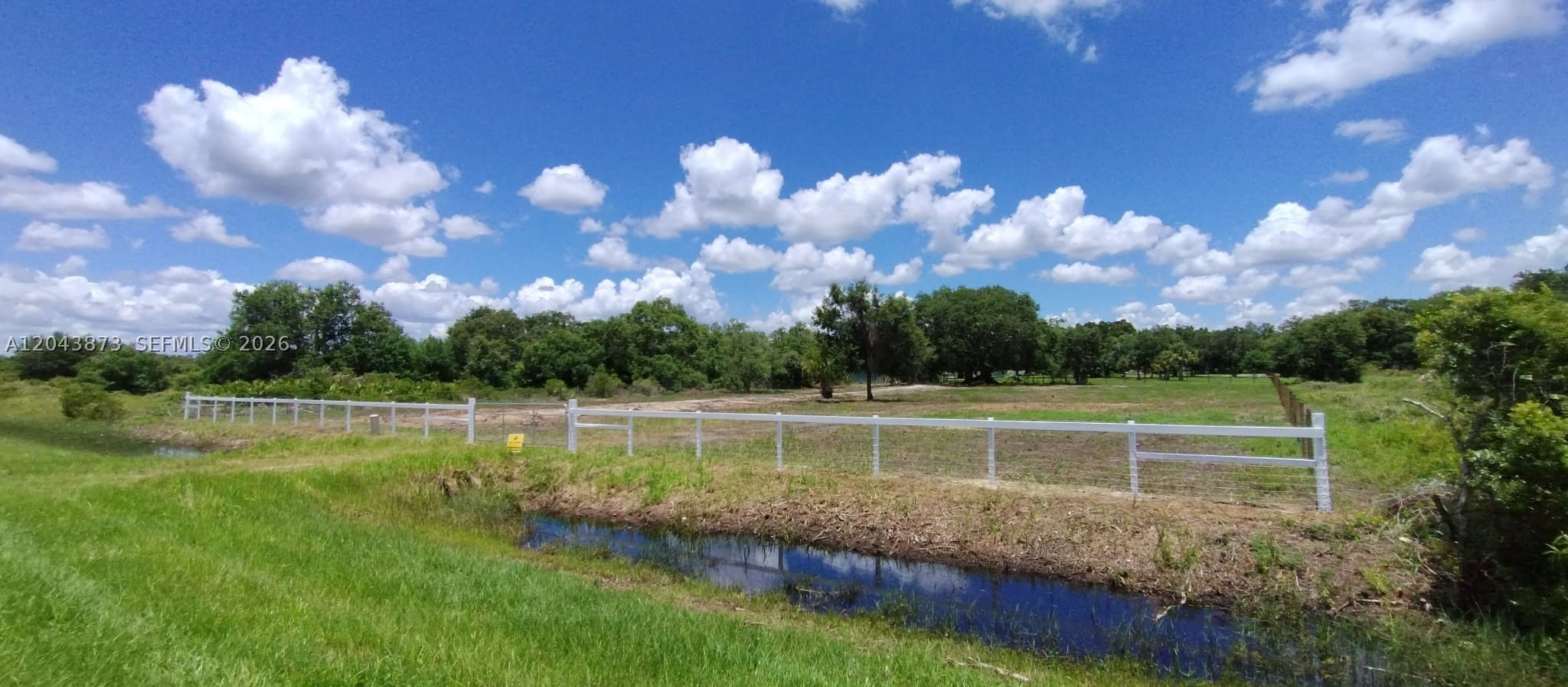 viking prairie - Land