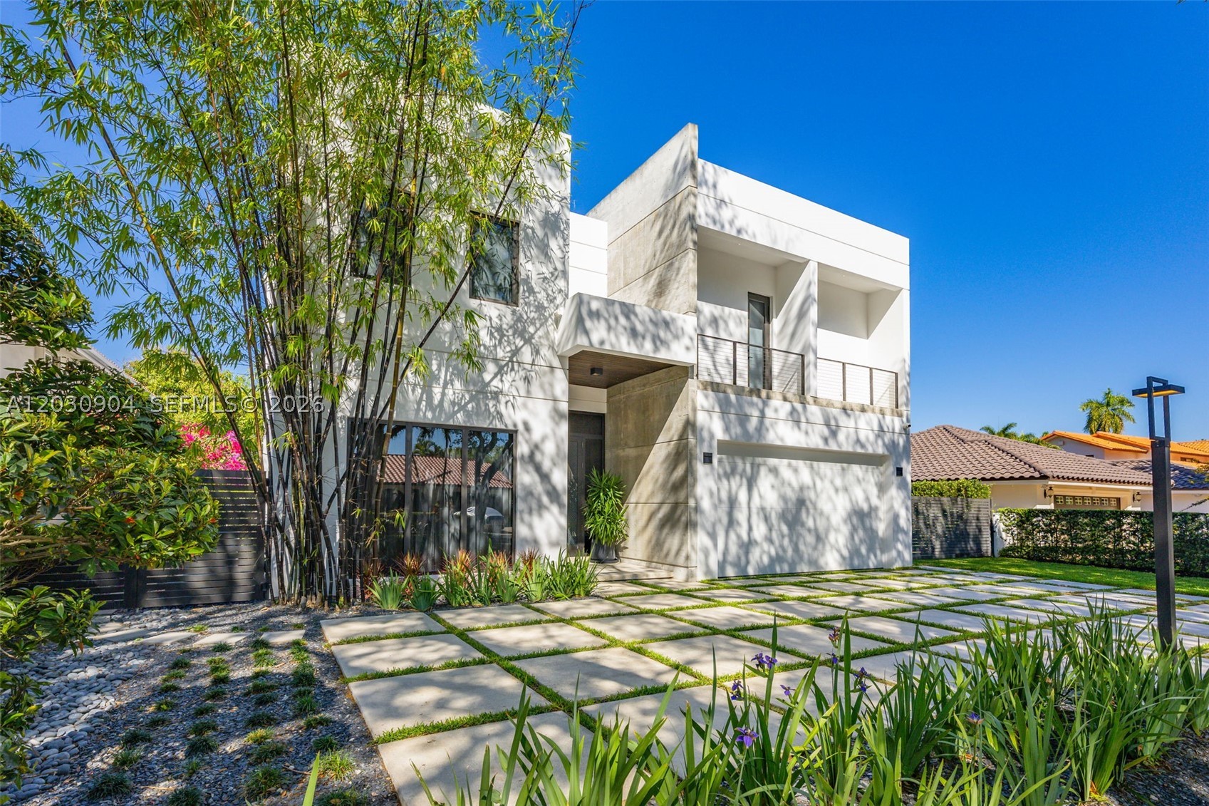 ROYAL OAKS - Residential