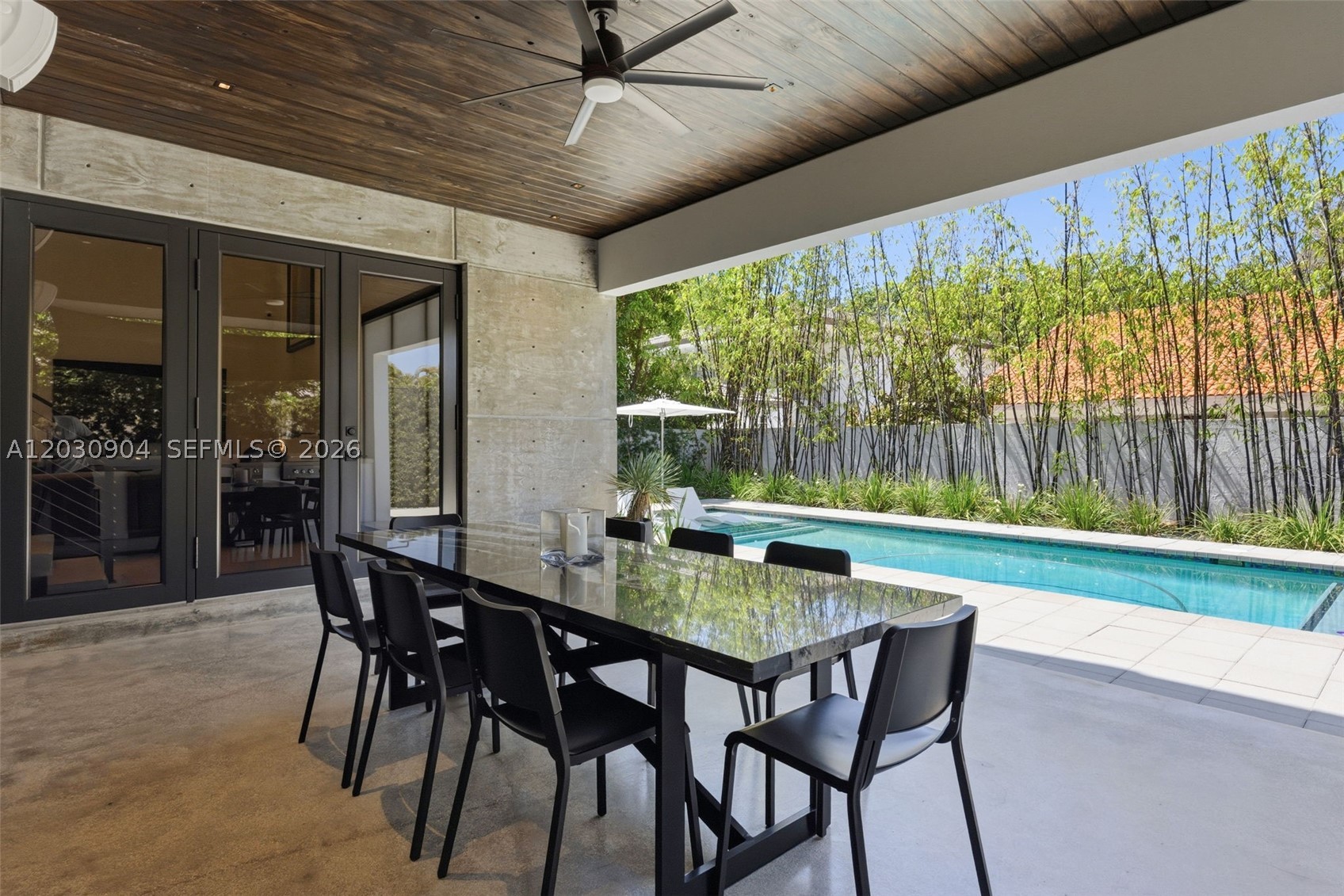 ROYAL OAKS - Residential