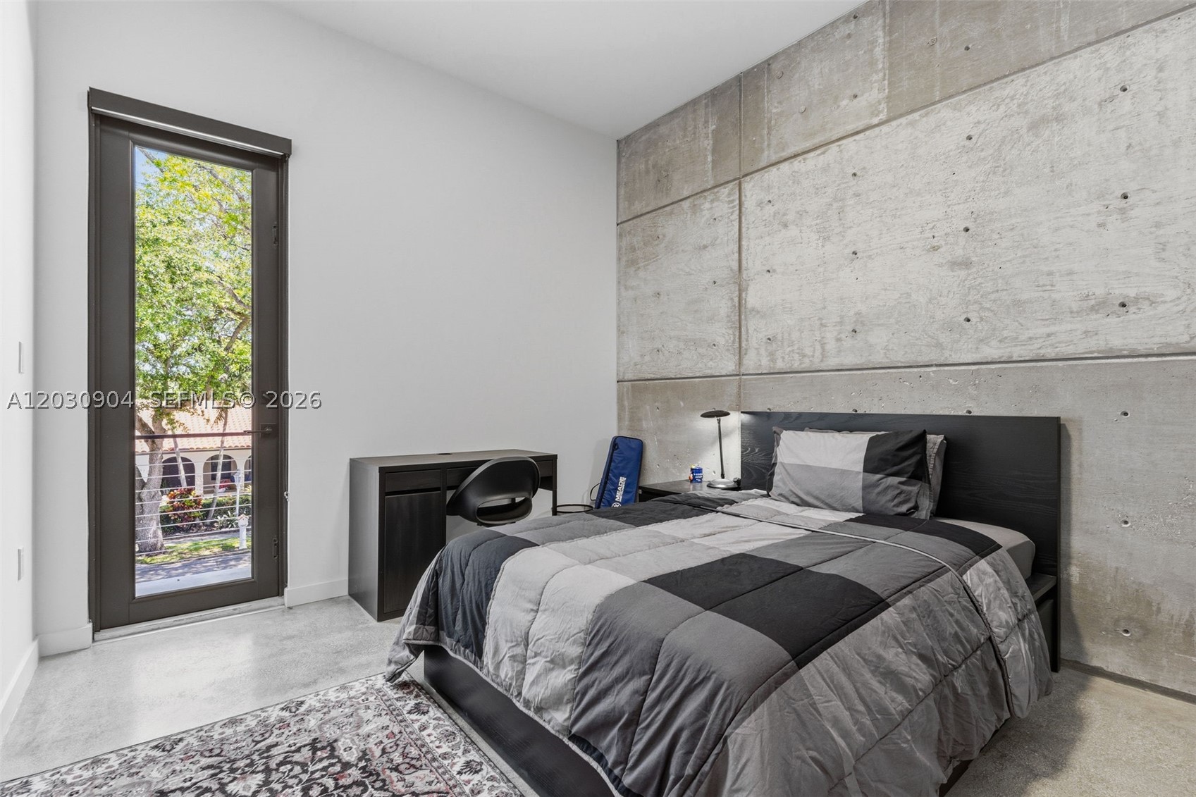 ROYAL OAKS - Residential