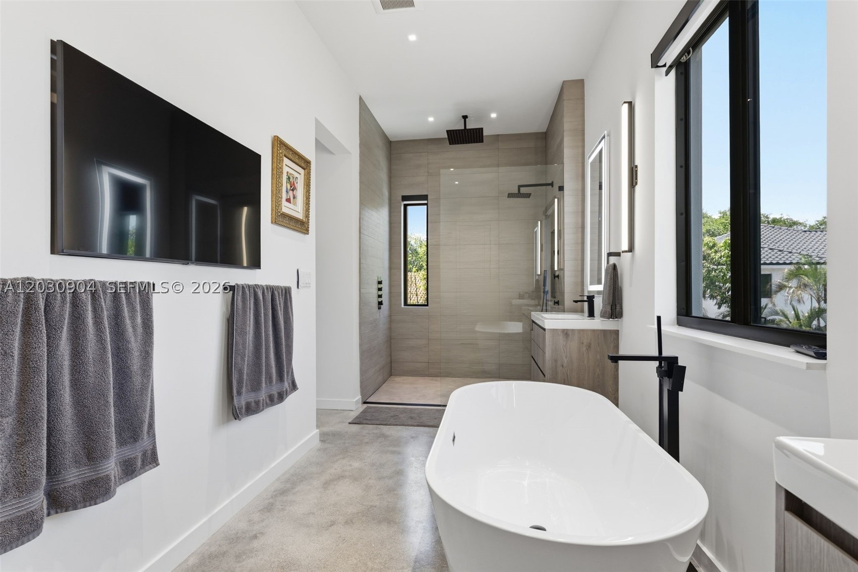 ROYAL OAKS - Residential