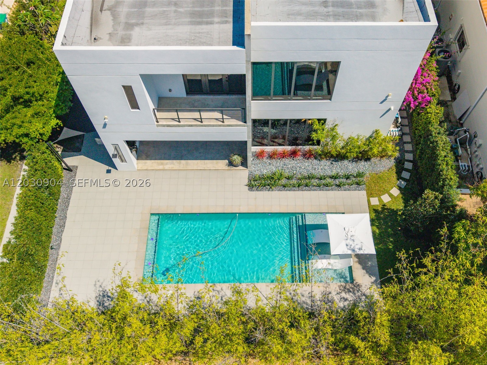 ROYAL OAKS - Residential