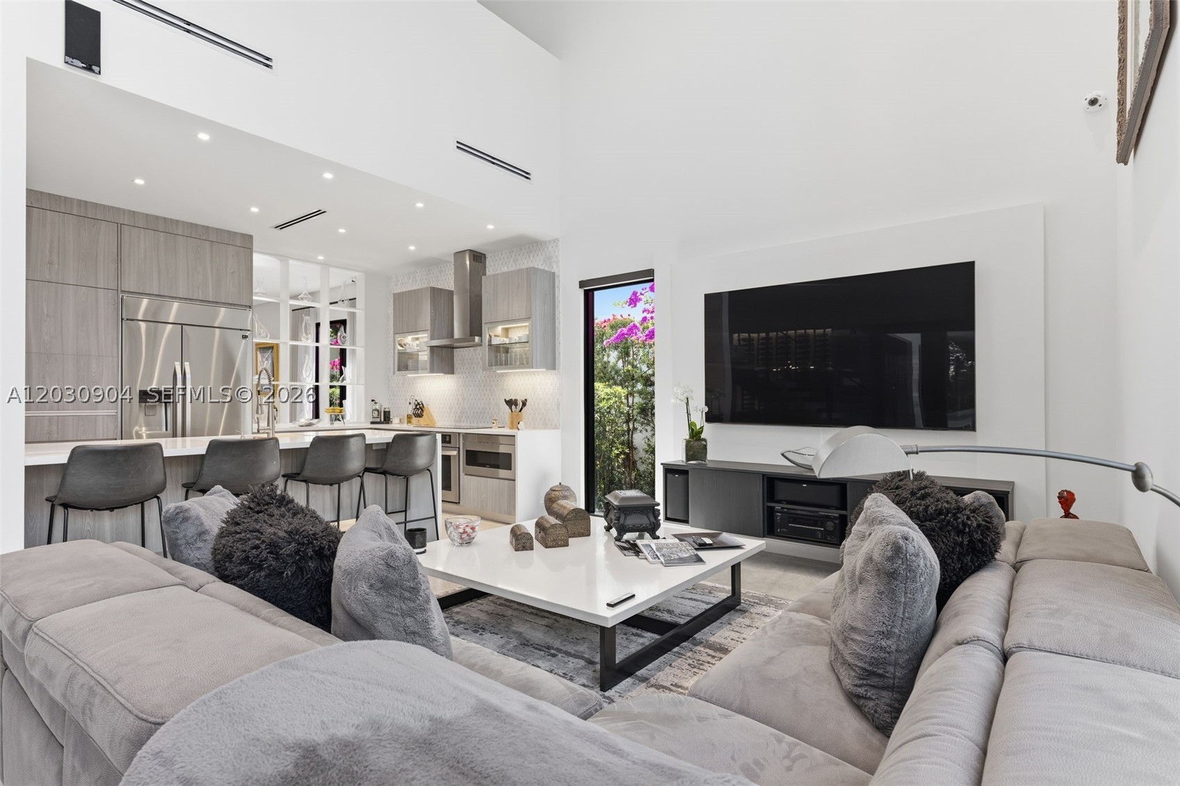 ROYAL OAKS - Residential