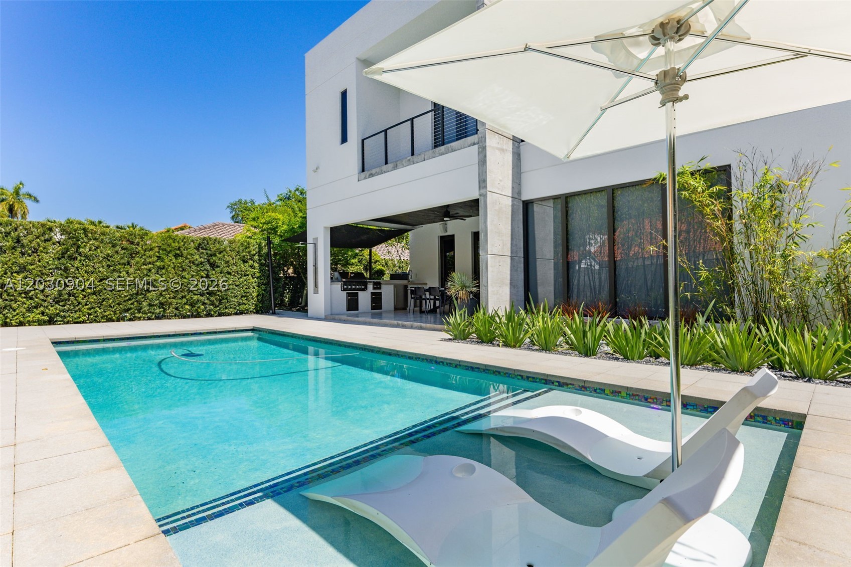 ROYAL OAKS - Residential