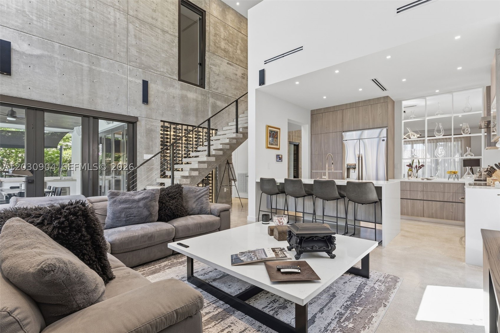 ROYAL OAKS - Residential