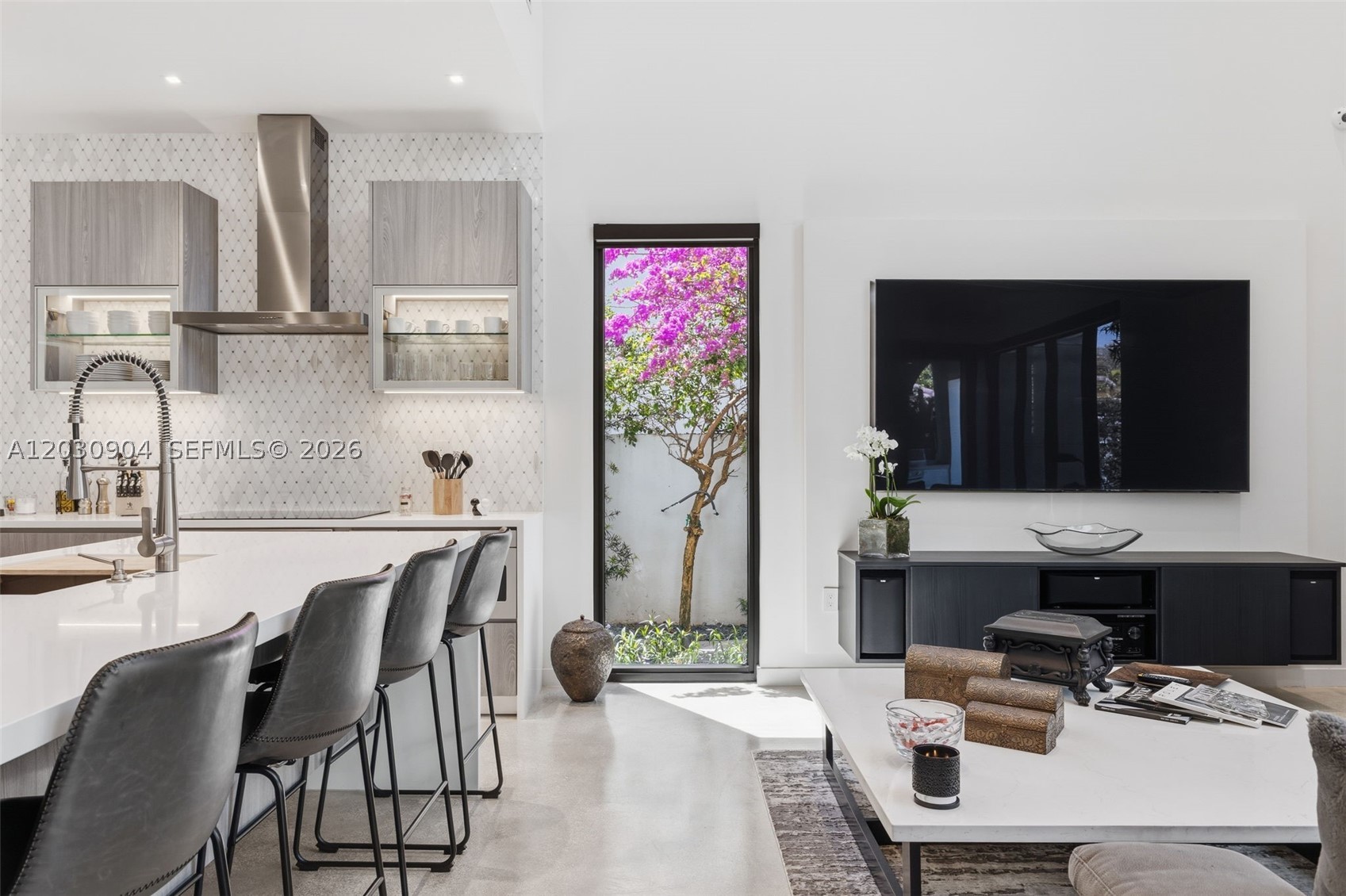 ROYAL OAKS - Residential