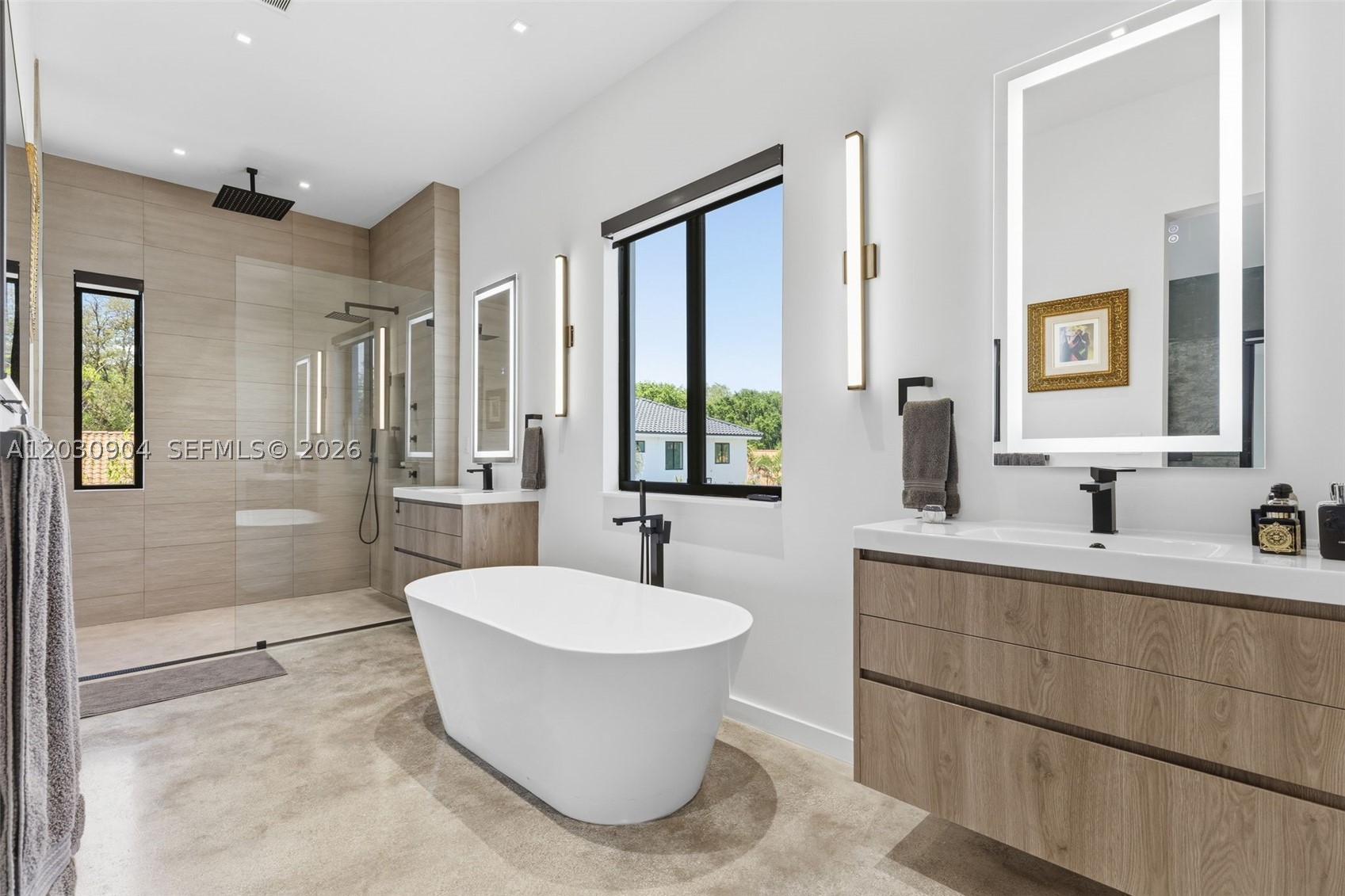 ROYAL OAKS - Residential