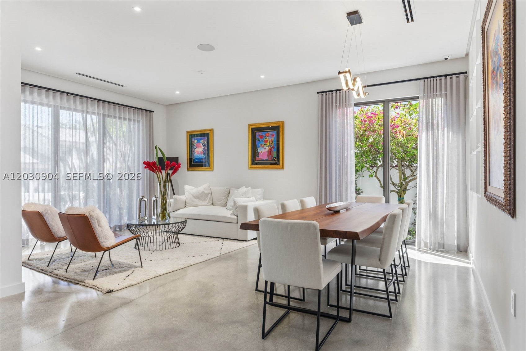 ROYAL OAKS - Residential