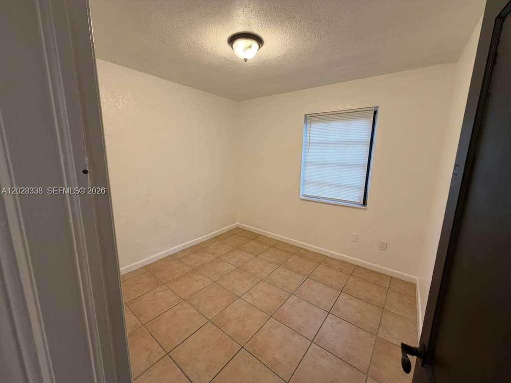 COUNTRY CLUB ESTATES SEC - Residential Lease