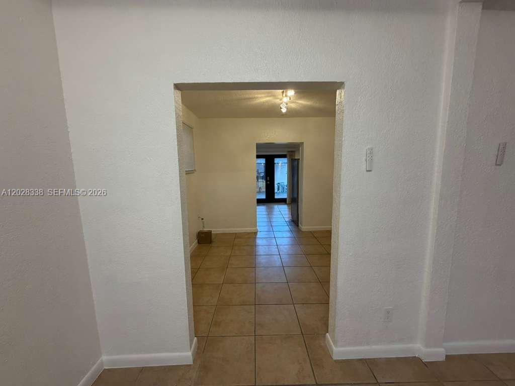 COUNTRY CLUB ESTATES SEC - Residential Lease