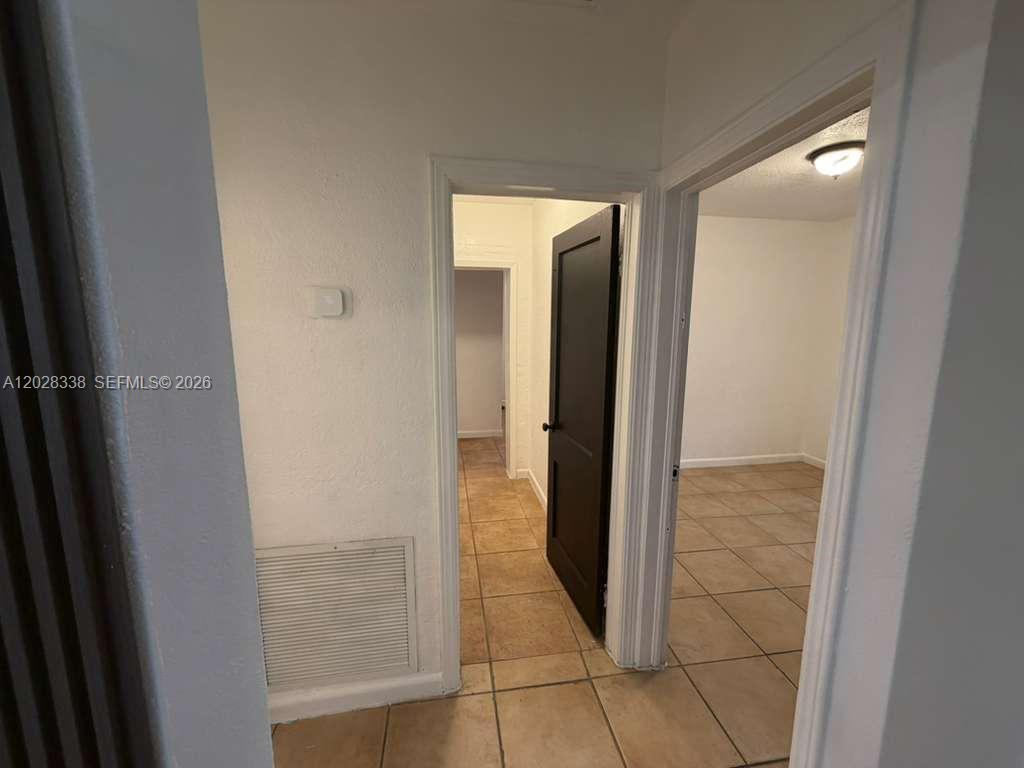 COUNTRY CLUB ESTATES SEC - Residential Lease