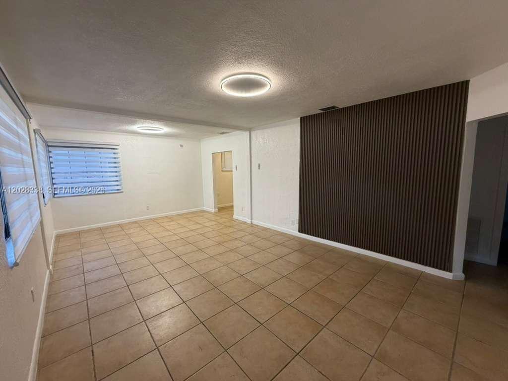 COUNTRY CLUB ESTATES SEC - Residential Lease