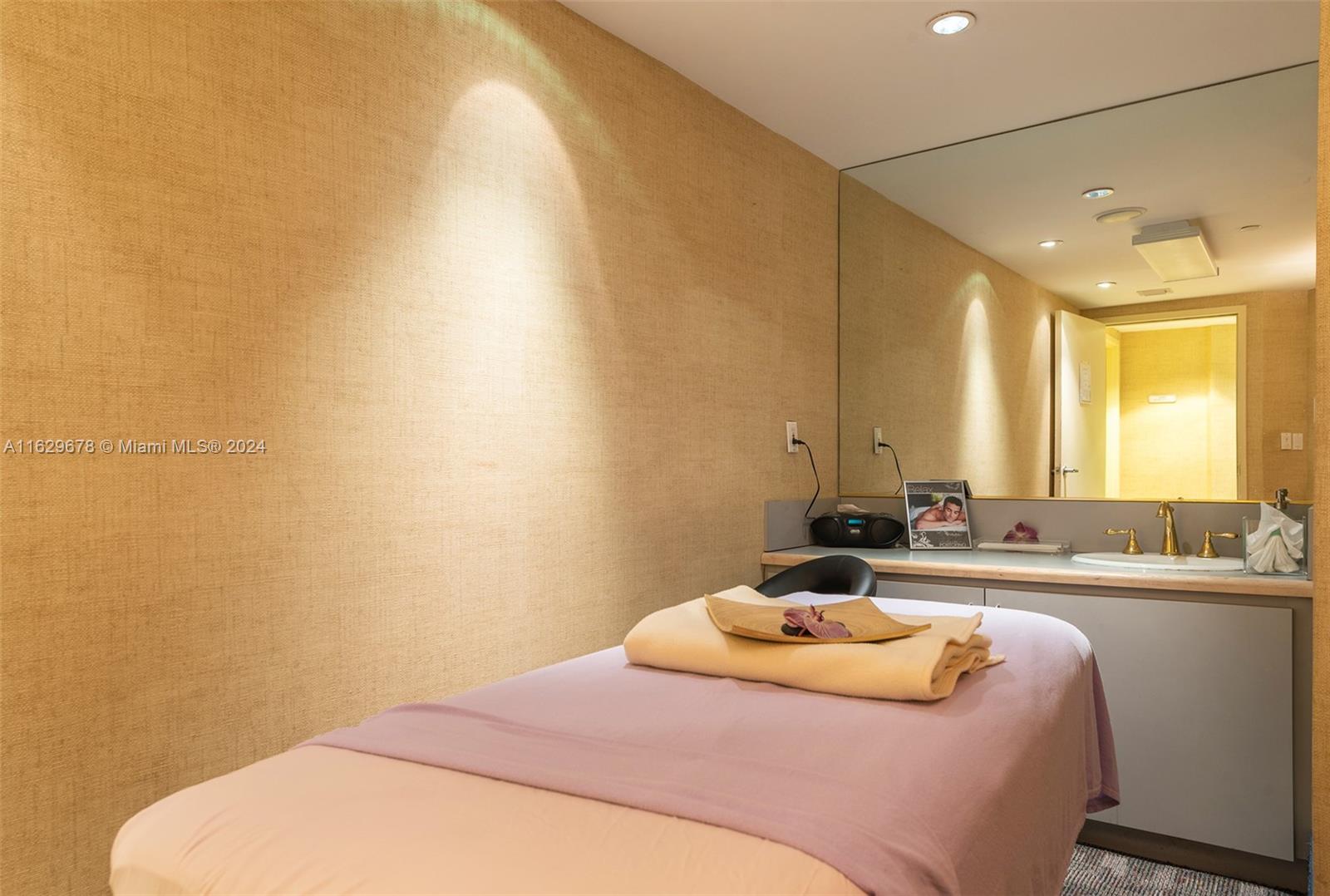 PORTOFINO TOWER CONDO - Residential Lease