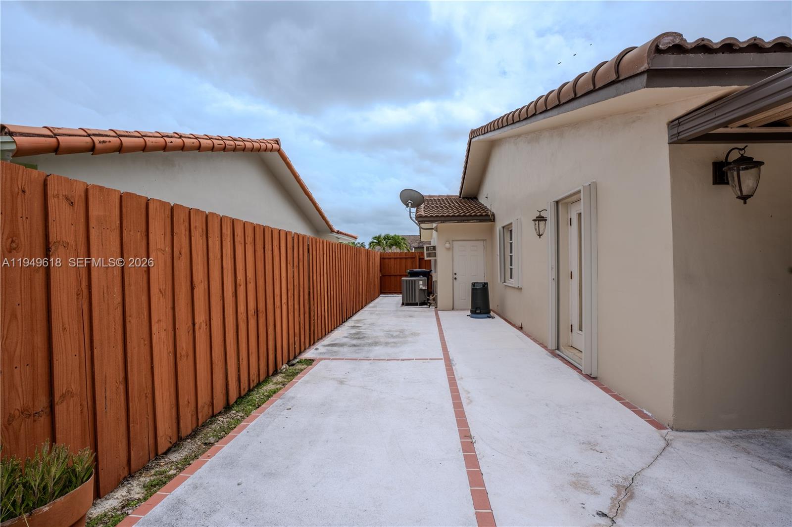 AMEND PLAT OF INTL GARDEN - Residential