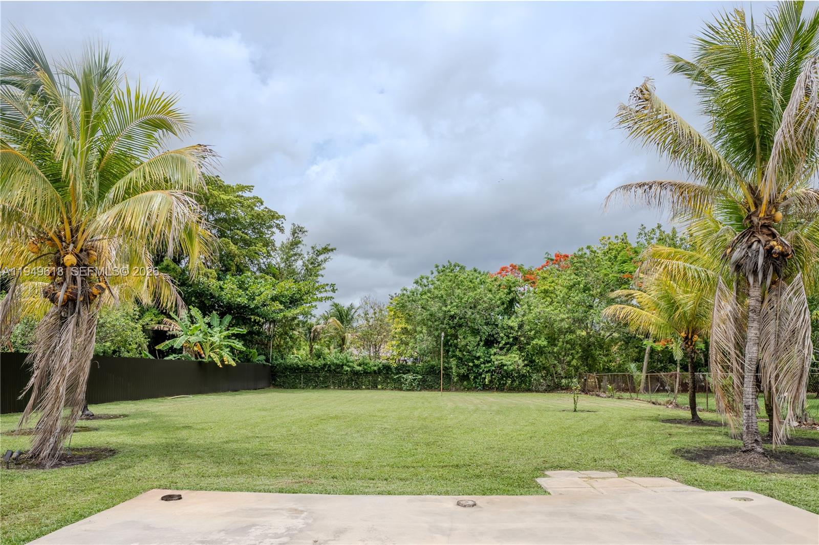AMEND PLAT OF INTL GARDEN - Residential